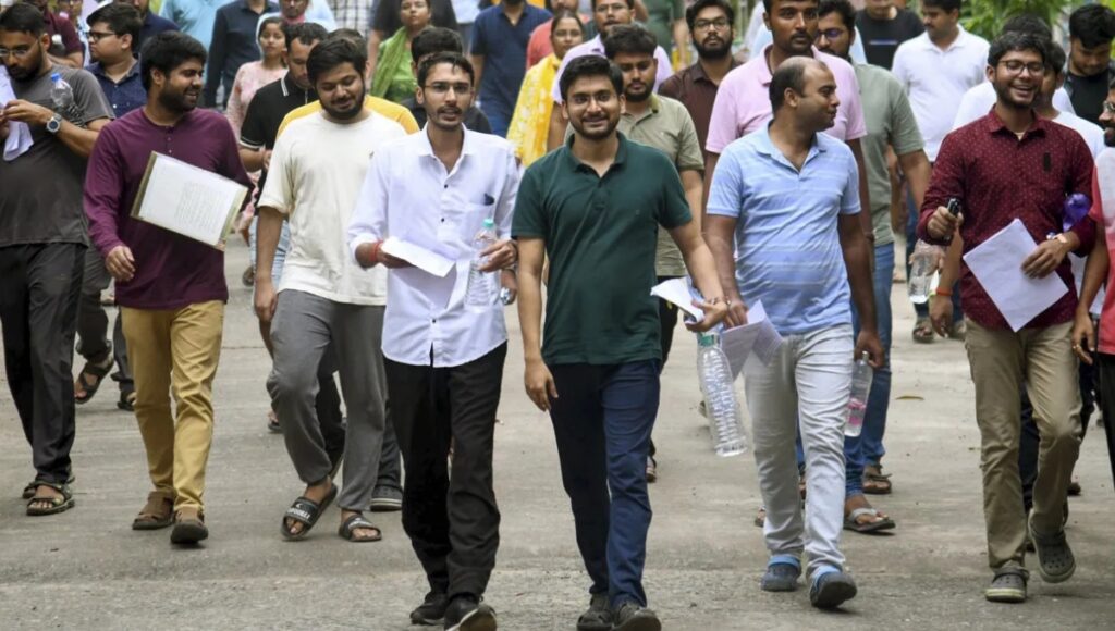 UPSC IES / ISS DAF फॉर्म 2025: सुनहरा मौका, सपनों को हकीकत बनाने की तैयारी शुरू करें